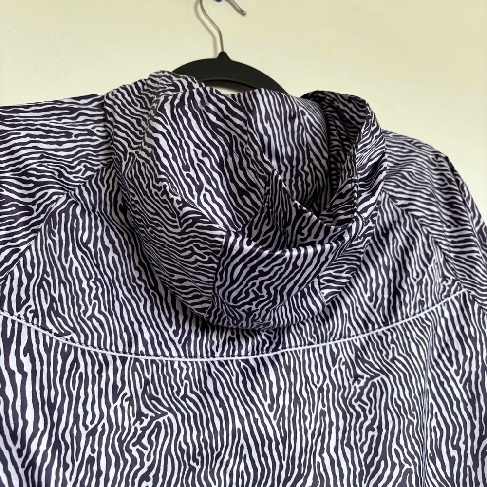 Nike Tech Windrunner Jacket Size Small Zebra Purp… - image 8